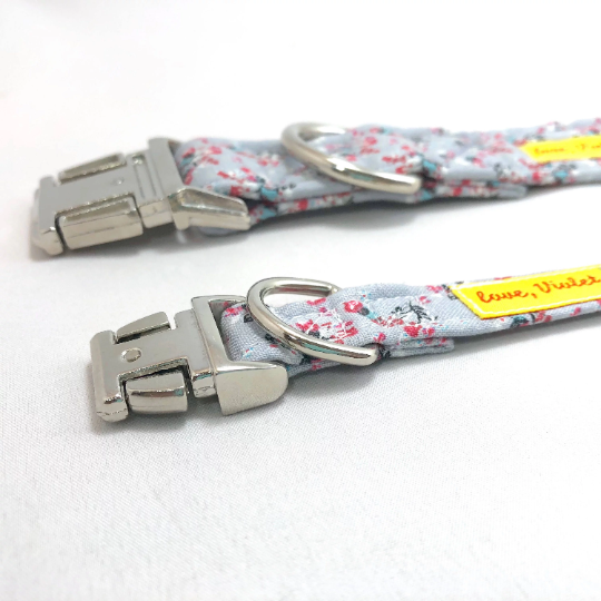 "Vintage Roses" Collar