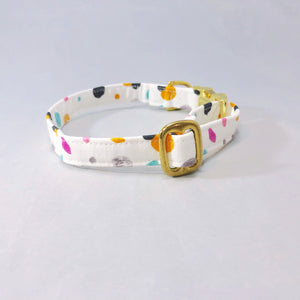 "Art Shop" Collar